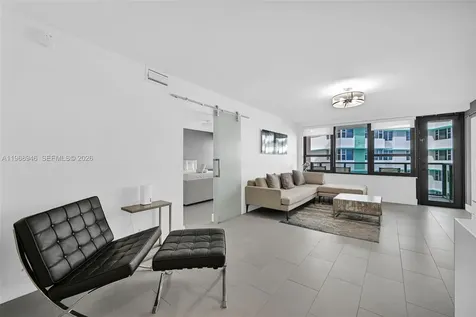 5225 Collins Avenue Miami Beach FL 33140