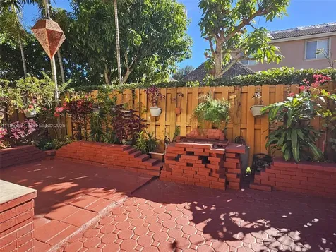 14070 S Forest Oak Circle Davie FL 33325