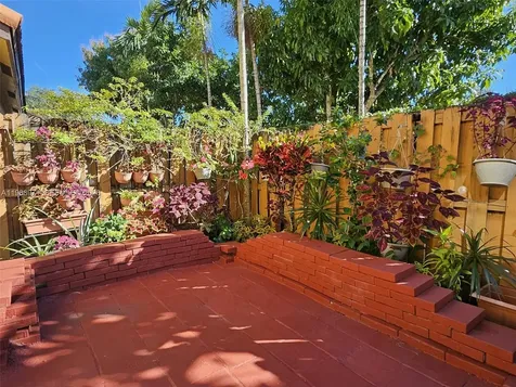 14070 S Forest Oak Circle Davie FL 33325