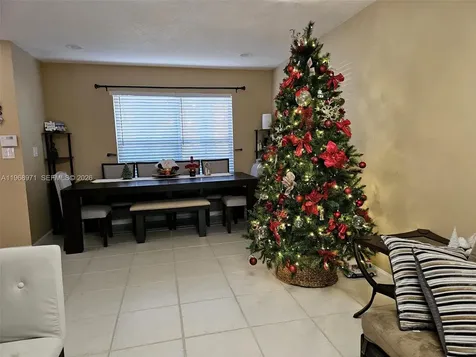 14070 S Forest Oak Circle Davie FL 33325