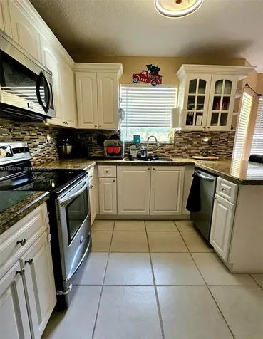 14070 S Forest Oak Circle Davie FL 33325