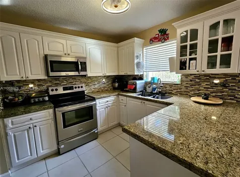 14070 S Forest Oak Circle Davie FL 33325