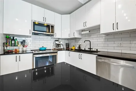 133 NE 2nd Avenue Miami FL 33132