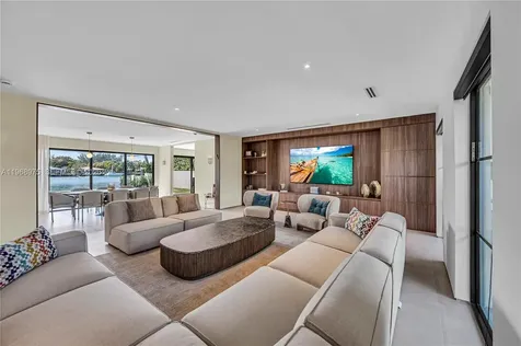 1170 S Biscayne Point Road Miami Beach FL 33141