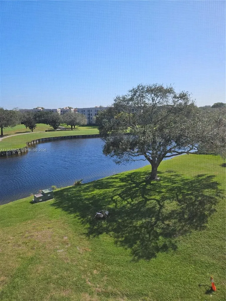 9441 Live Oak Place Davie FL 33324