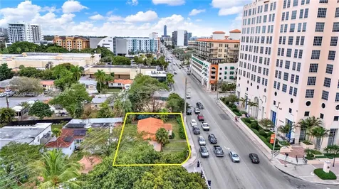 2001 SW 37th Avenue Miami FL 33145