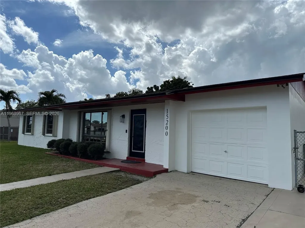 15200 SW 109 Avenue Miami FL 33157