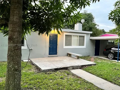 816 Beech Road West Palm Beach FL 33409