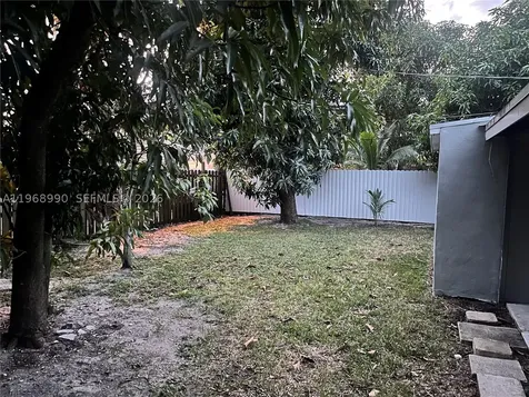 816 Beech Road West Palm Beach FL 33409