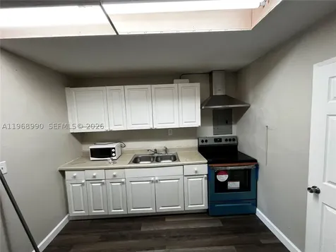 816 Beech Road West Palm Beach FL 33409