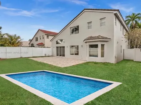 4917 SW 32nd Way Hollywood FL 33312