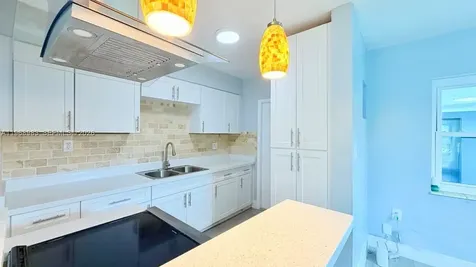 432 NW 103rd Street Miami FL 33150