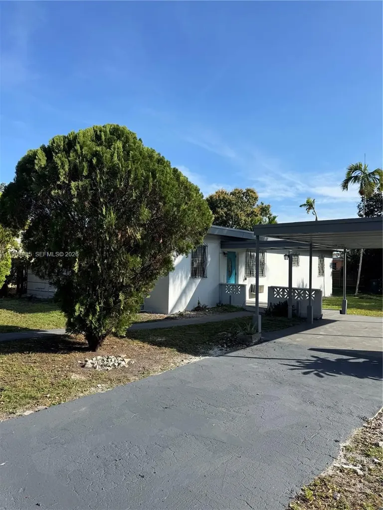 480 NE 127th Street North Miami FL 33161