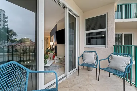 19900 E Country Club Drive Aventura FL 33180