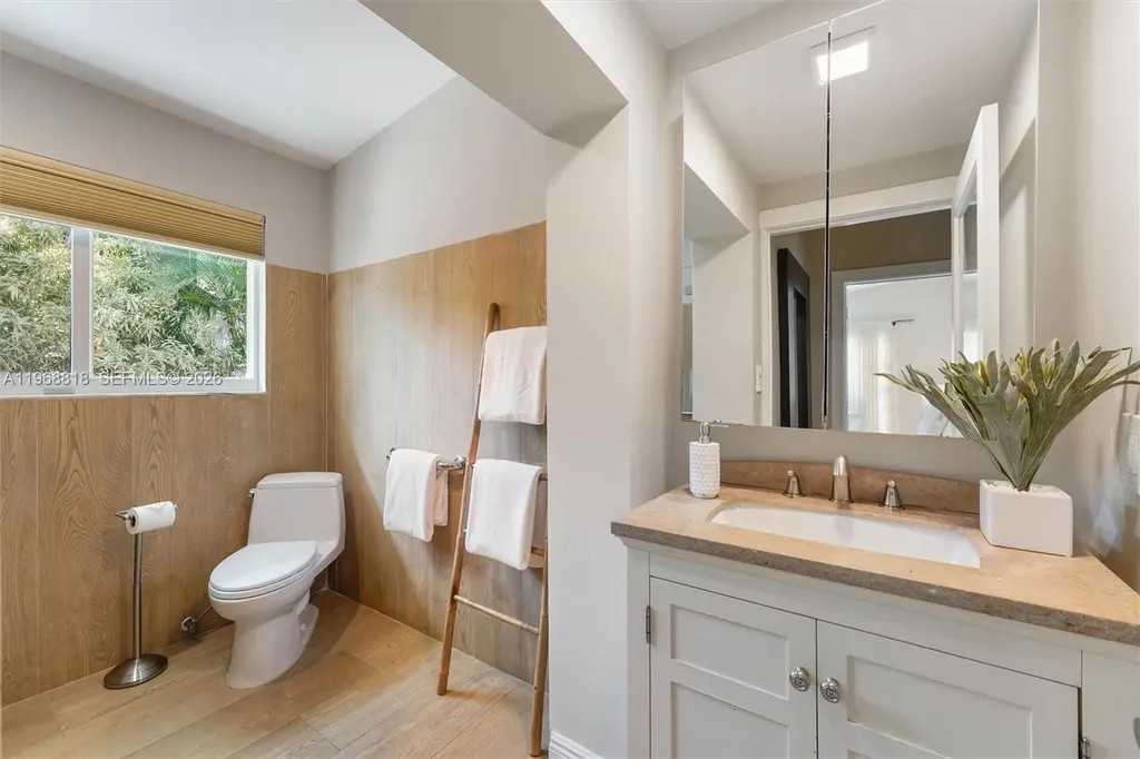 2935 NE 21st Terrace Fort Lauderdale FL 33306