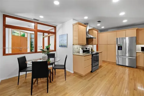 4140 Bonita Avenue Miami FL 33133