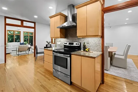 4140 Bonita Avenue Miami FL 33133