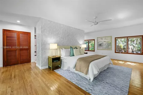 4140 Bonita Avenue Miami FL 33133