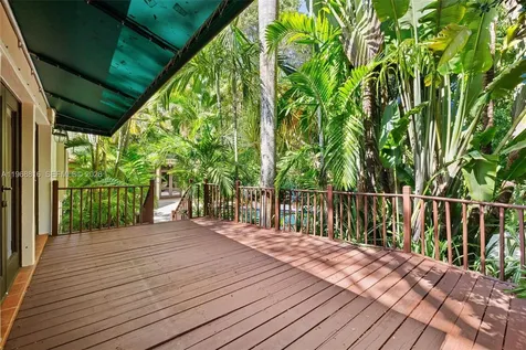 4140 Bonita Avenue Miami FL 33133