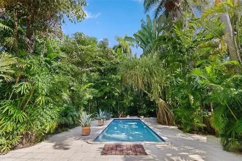 4140 Bonita Avenue Miami FL 33133