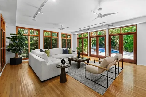 4140 Bonita Avenue Miami FL 33133