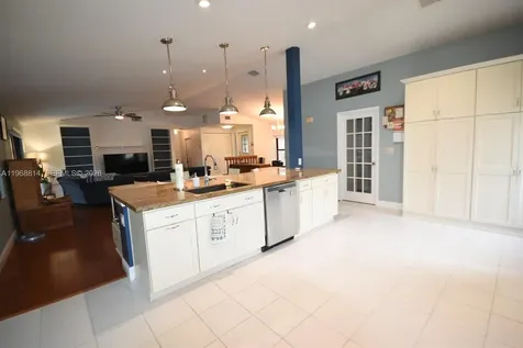 701 Blue Ridge Way Davie FL 33325