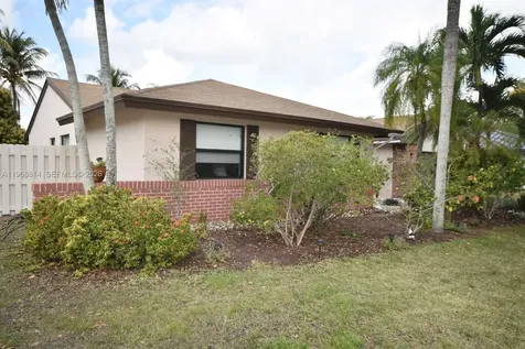 701 Blue Ridge Way Davie FL 33325