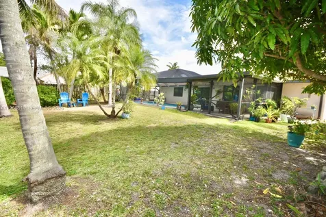 701 Blue Ridge Way Davie FL 33325