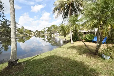 701 Blue Ridge Way Davie FL 33325