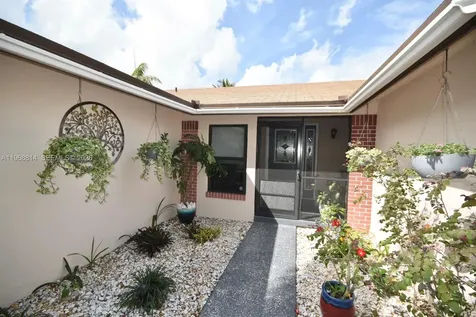 701 Blue Ridge Way Davie FL 33325