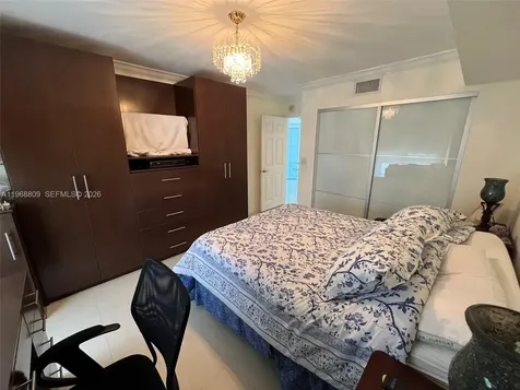 3530 Mystic Pointe Drive Aventura FL 33180