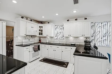 8084 Buttonwood Circle Tamarac FL 33321