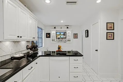 8084 Buttonwood Circle Tamarac FL 33321