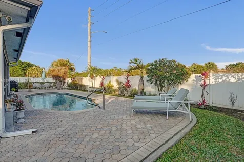 8084 Buttonwood Circle Tamarac FL 33321