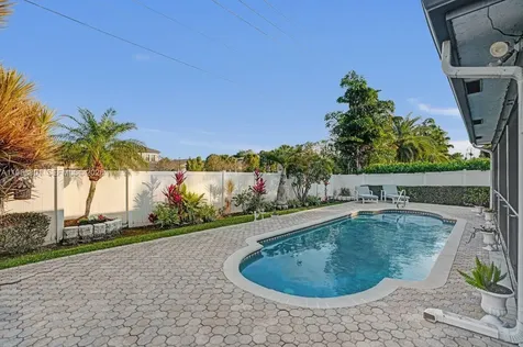 8084 Buttonwood Circle Tamarac FL 33321