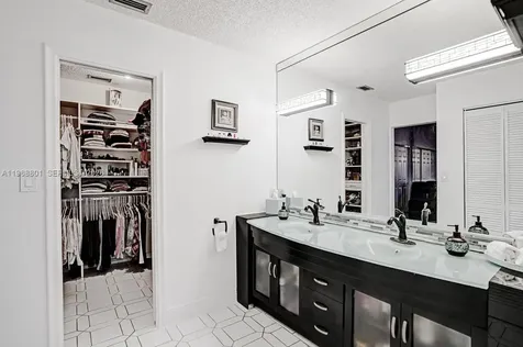 8084 Buttonwood Circle Tamarac FL 33321