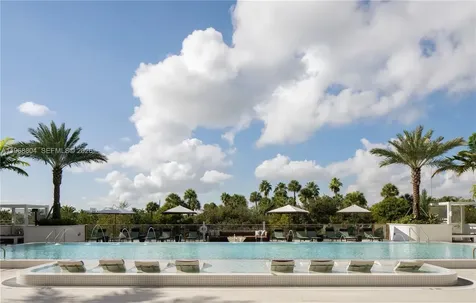 3900 Alton Road Miami Beach FL 33140