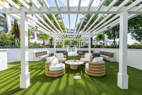 3900 Alton Road Miami Beach FL 33140