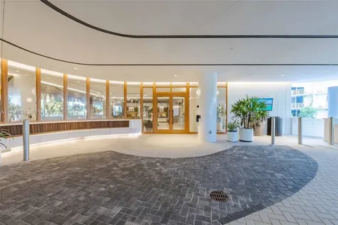 3900 Alton Road Miami Beach FL 33140