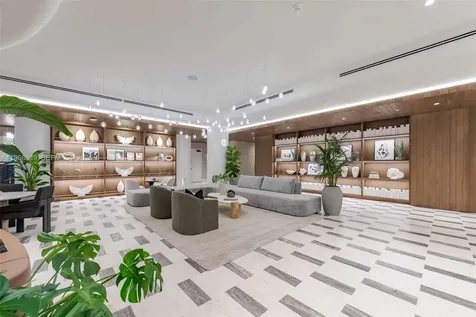 3900 Alton Road Miami Beach FL 33140