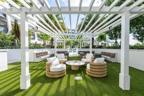 3900 Alton Road Miami Beach FL 33140