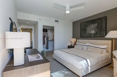 3900 Alton Road Miami Beach FL 33140