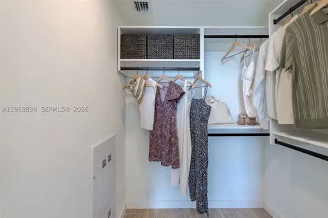 3900 Alton Road Miami Beach FL 33140