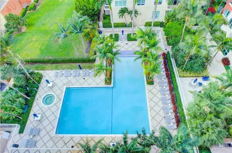 2000 N Bayshore Drive Miami FL 33137