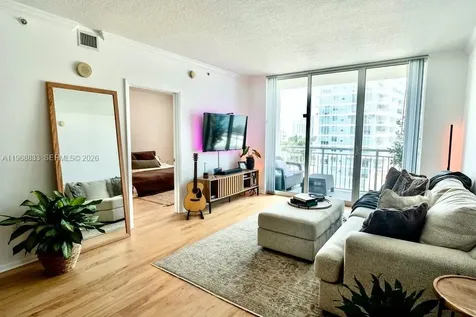 2000 N Bayshore Drive Miami FL 33137