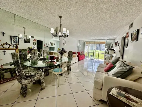 8960 S Hollybrook Boulevard Pembroke Pines FL 33025