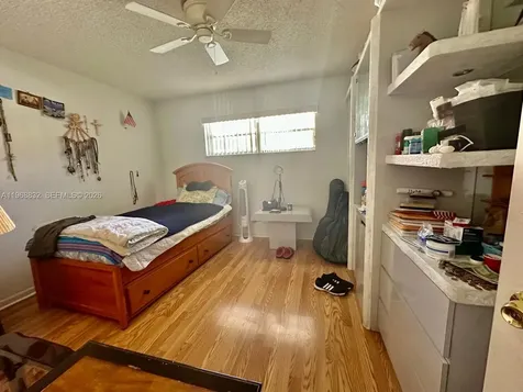 8960 S Hollybrook Boulevard Pembroke Pines FL 33025