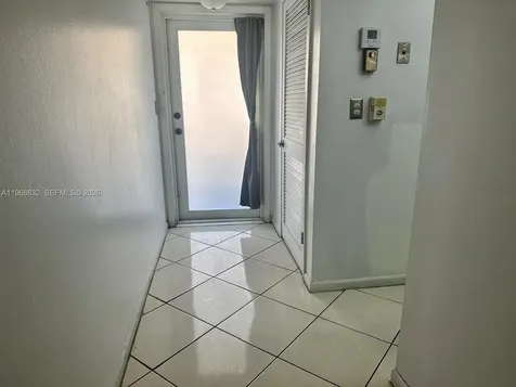 8960 S Hollybrook Boulevard Pembroke Pines FL 33025