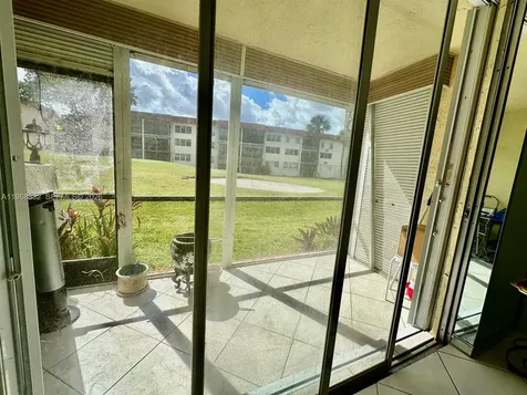 8960 S Hollybrook Boulevard Pembroke Pines FL 33025