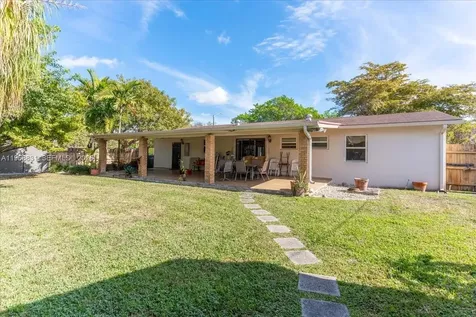 5820 SW 108th Place Miami FL 33173